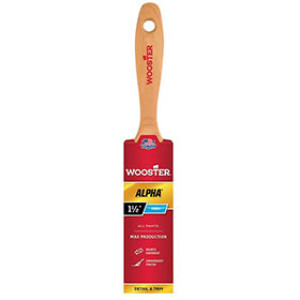 WOOSTER 4230 1-1/2" ALPHA FIRM MICRO TIP THIN ANGLE RATTAIL PAINT BRUSH