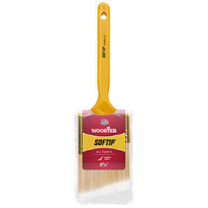 WOOSTER Q3208 2-1/2" SOFTIP SOFT WHITE NYLON/GOLD POLYESTER ANGLE SASH BRUSH