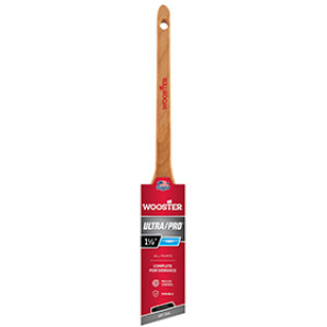 WOOSTER 4181 1-1/2" ULTRA/PRO FIRM NYLON & POLYESTER THIN ANGLE RATTAIL BRUSH