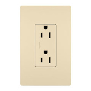 PASS & SEYMOUR  885ICC21 15A 125V CC DECOR OUTLET 2-POLE 3-WIRE IV