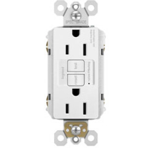 PASS & SEYMOUR  1597TRWCCD12 15A GFCI TAMPER-RESISTANT OUTLET WHITE